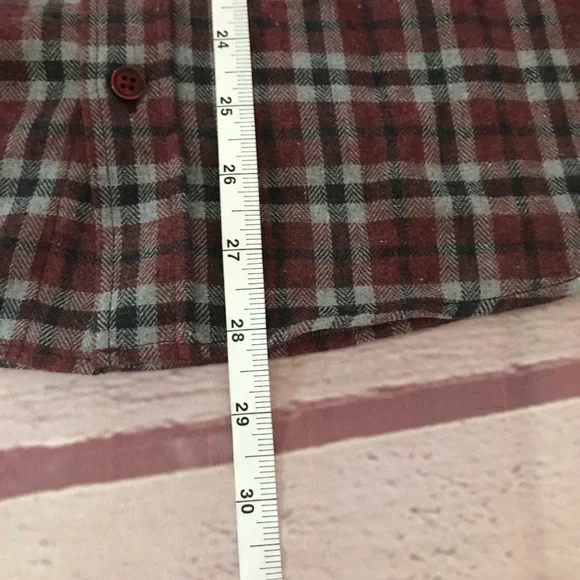 Boohoo Regular Flannel Shirt - Medium - NWT - SOLD OUT ONLINE - Picture 8 of 10
